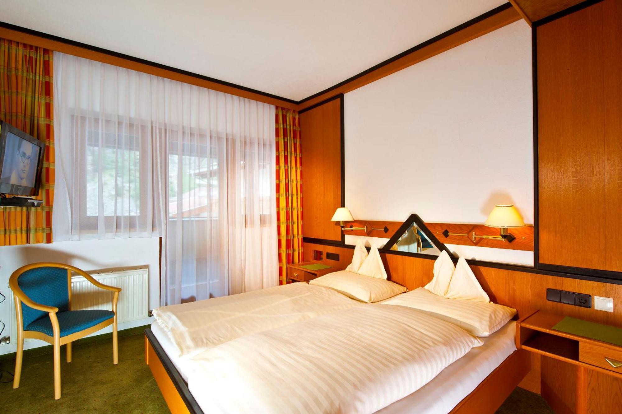 Hotel Mathiesn Obergurgl Exterior photo