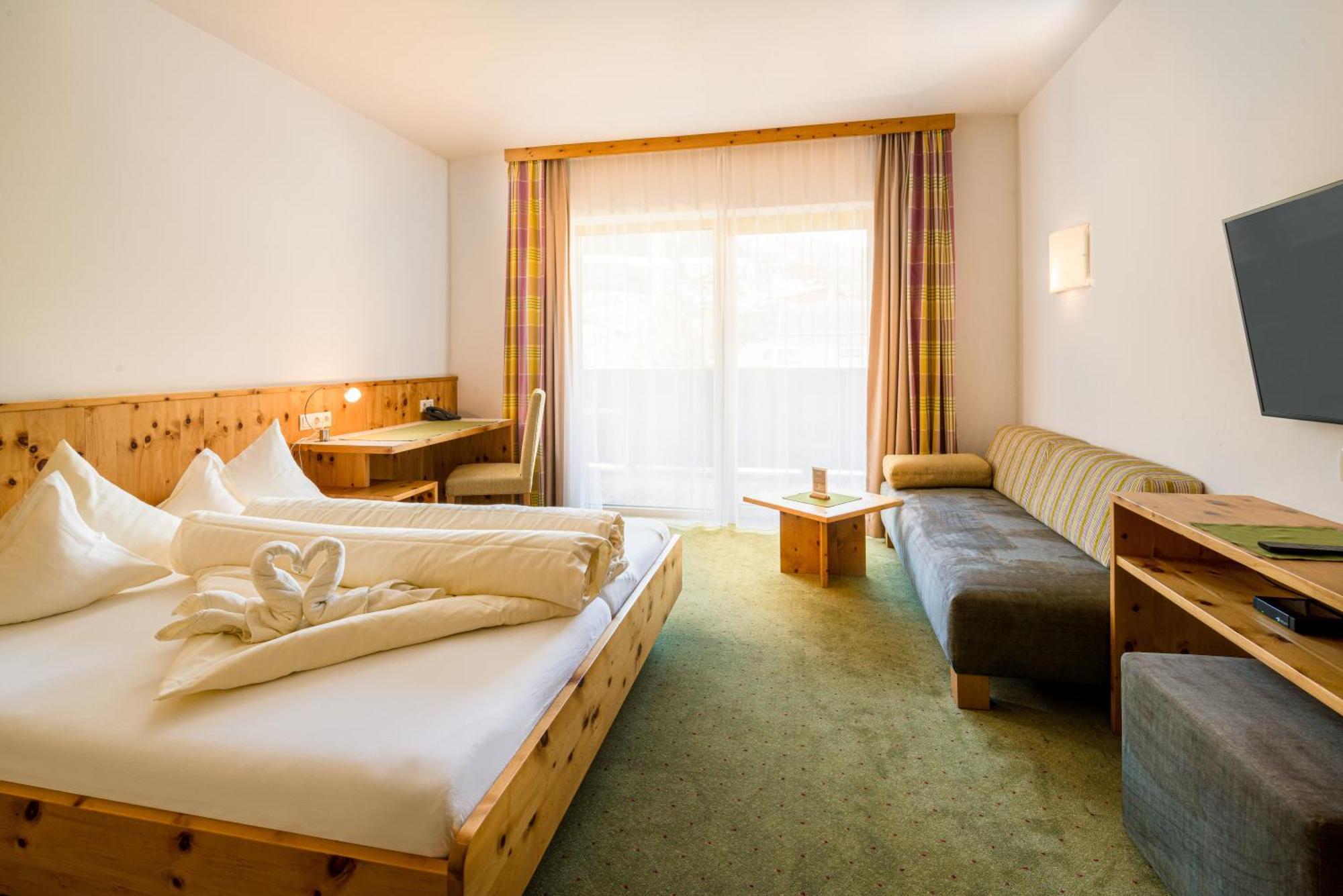 Hotel Mathiesn Obergurgl Exterior photo
